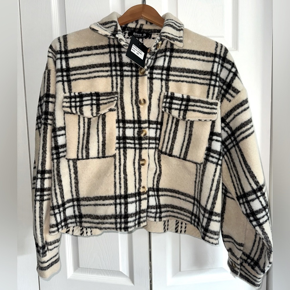 Blue B Collection Fuzzy Jacket. NWT SIZE M